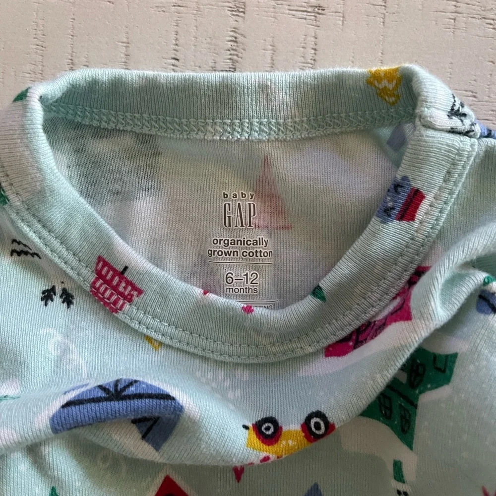 GAP Kids‎ Pajama Set Size 6-13 months organize cotton Holiday Winter Print